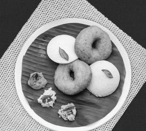 Idli medu vada mix