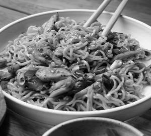 Chilli Garlic Chicken Noodles