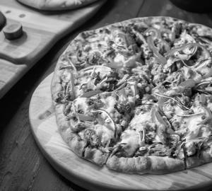 Bar B Q Chicken Tandoori Pizza (Large) [9 inches]