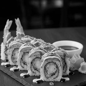 Prawn Tempura Uramaki (6pcs)