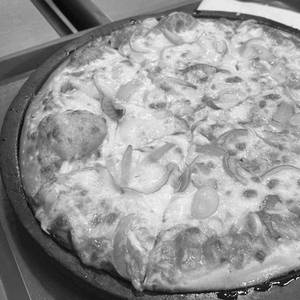 Onion Pizza [ Regular 6 Inch ]