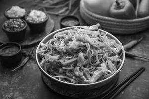 Chilli Garlic Non-veg Hakka Noodles