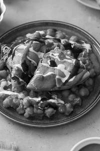 Samosa Cholay Chaat Per Piece