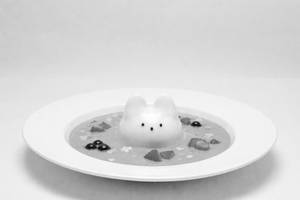 Vanilla Korean Pudding in Strawberry Sauce
