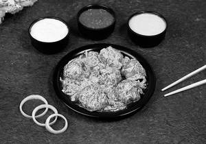 Gravy Momos