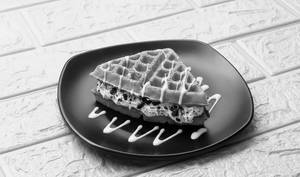 Cookie & Cream Waffle