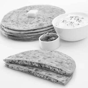 Paneer Paratha 2pc Curd Pickle