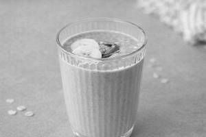 Banana Date Smoothie