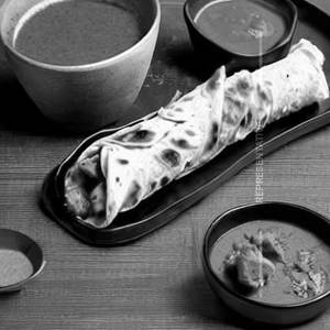 Murgh Lasooni Tikka Roll