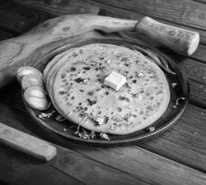 Aalu paratha [2 picese]