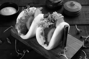 Crispy Mushroom Bao [2 Pieces]