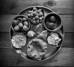 Holi Special Mini Thali
