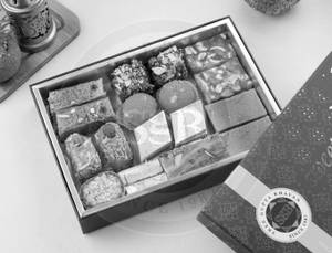 Assorted Dry Fruits & Ghee Sweets 1Kg