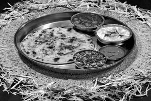 Amirtsari Paneer Kulcha Combo