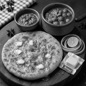 Special Amritsari Kulcha