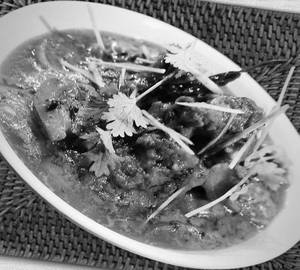 Royal special chicken curry