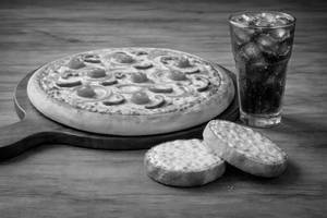 Veggie Delight Pizza Meal