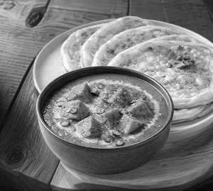 4 piece paratha with lababdar spicy paneer