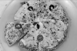 Veg. Deluxe Pizza
