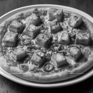 TANDOORI PANEER TIKKA PIZZA