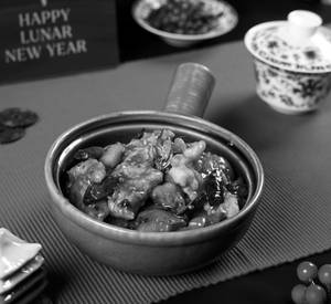 Hot Basil Fish In A Clay Pot (Mc)