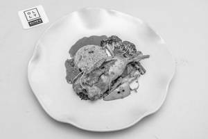 Stuffed Chicken Thigh 895