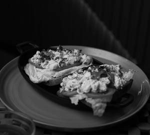 Open egg sandwich