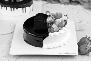 Half & Half Cake (Truffle & Fresh Fruit) [500g]