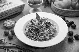 Spaghetti Aglio Olio E Peperoncino Pasta