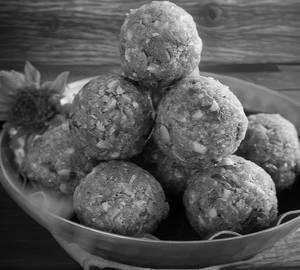 Homemade Coconut Laddu 6 Pc