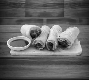 Paneer Spring Rolls [8 Pieces]
