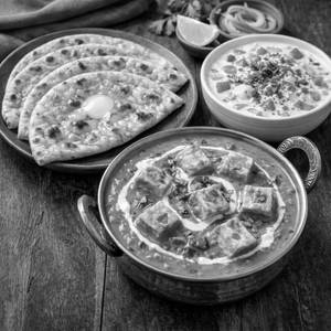 Shahi Paneer with 4 Butter Roti and Mixed Raita