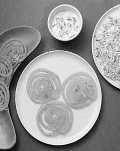 Jalebi With Rabri 6 Pcs