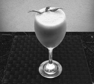 Mango basil shake