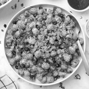 Makhana Salad