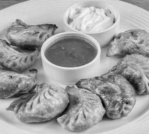 Fried Veg Momos (5 Pcs)