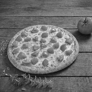 Cheesy Tomato Pizza