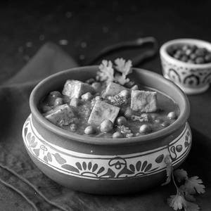 Matar Paneer