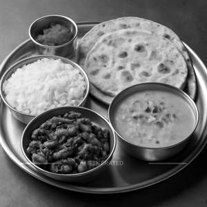 Bhindi Masala Thali