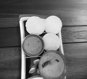 Madurai malli idli [3 pieces]