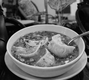 Soupy momos