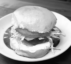 Hatke vip vadapav