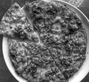 Chicken Kheema Pizza