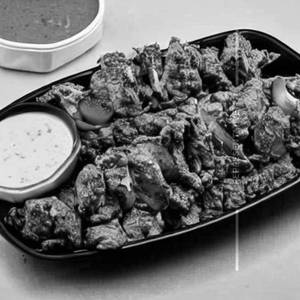 Chicken shawarma in black pepper sauce