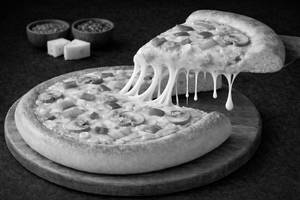 Pm Farm Fresh Cheese Crust (onion, Capsicum, Corn, Mushroom)