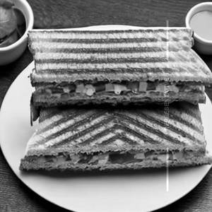Veg Sandwich Cheesy