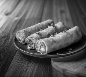 Cheese spring roll