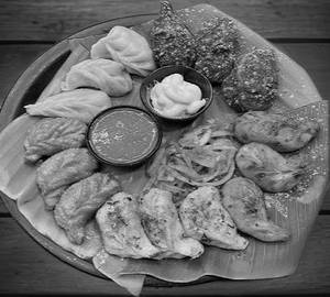 Paneer Momos Platter