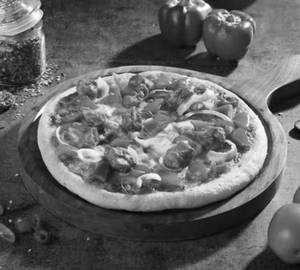 Chicken Makhani Pizza [8 Inches]