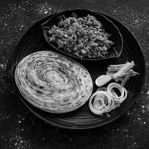 Egg Bhurji Laccha Paratha
